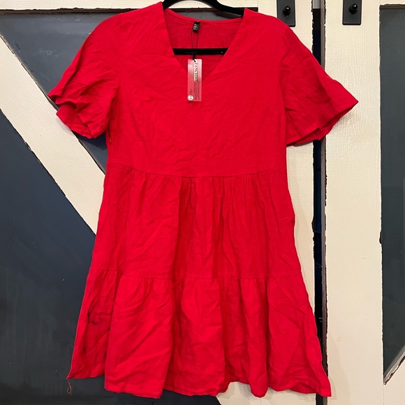 New Red ruffle flutter Dress XS - valentines - Picture 1 of 3